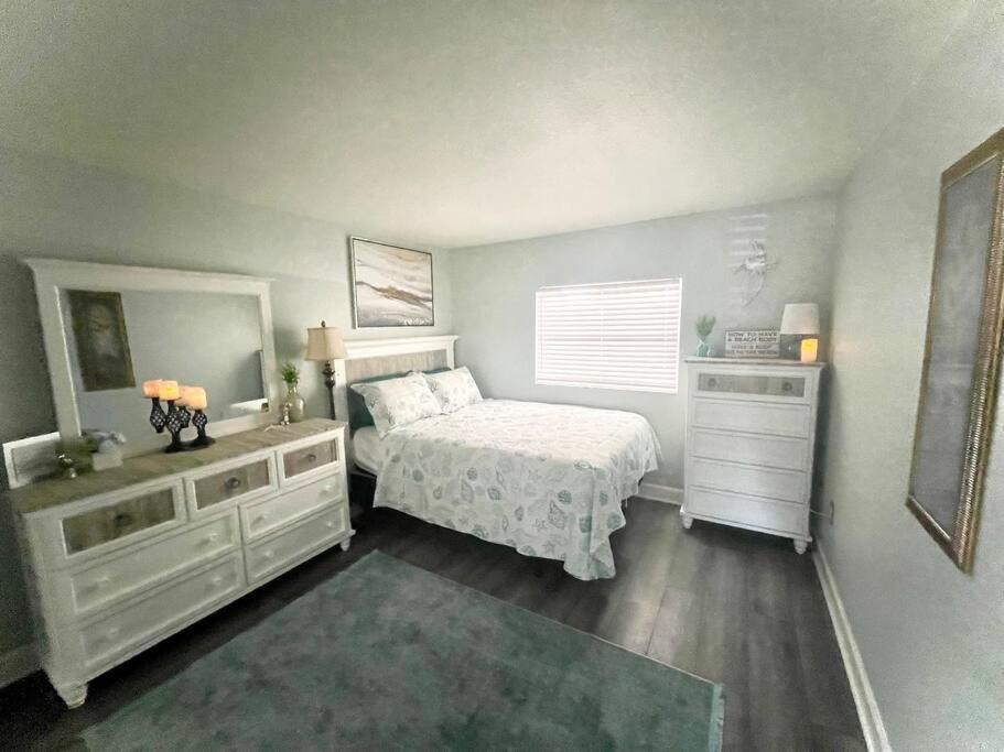 Sparkling 2Bed 1Bath Beach Home - Unit 214 Cocoa Beach Zewnętrze zdjęcie