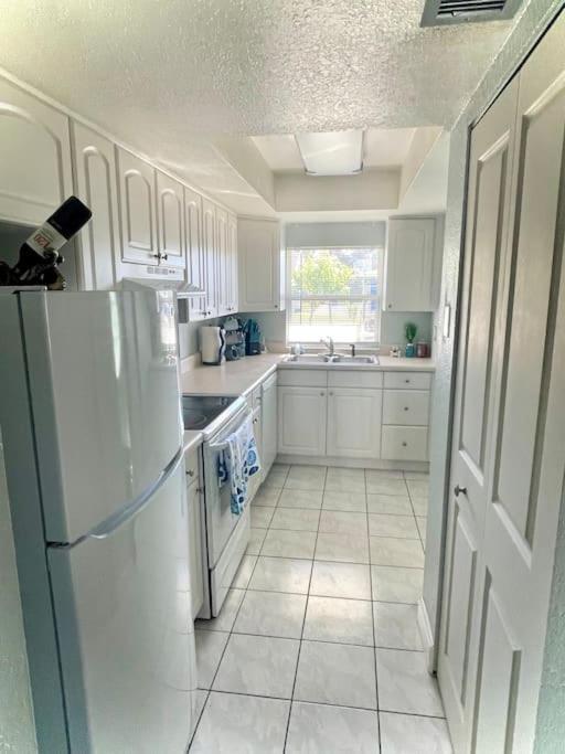 Sparkling 2Bed 1Bath Beach Home - Unit 214 Cocoa Beach Zewnętrze zdjęcie