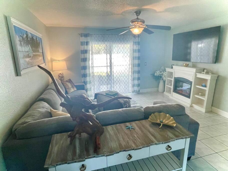 Sparkling 2Bed 1Bath Beach Home - Unit 214 Cocoa Beach Zewnętrze zdjęcie